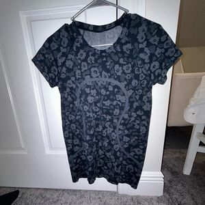 lululemon shirt